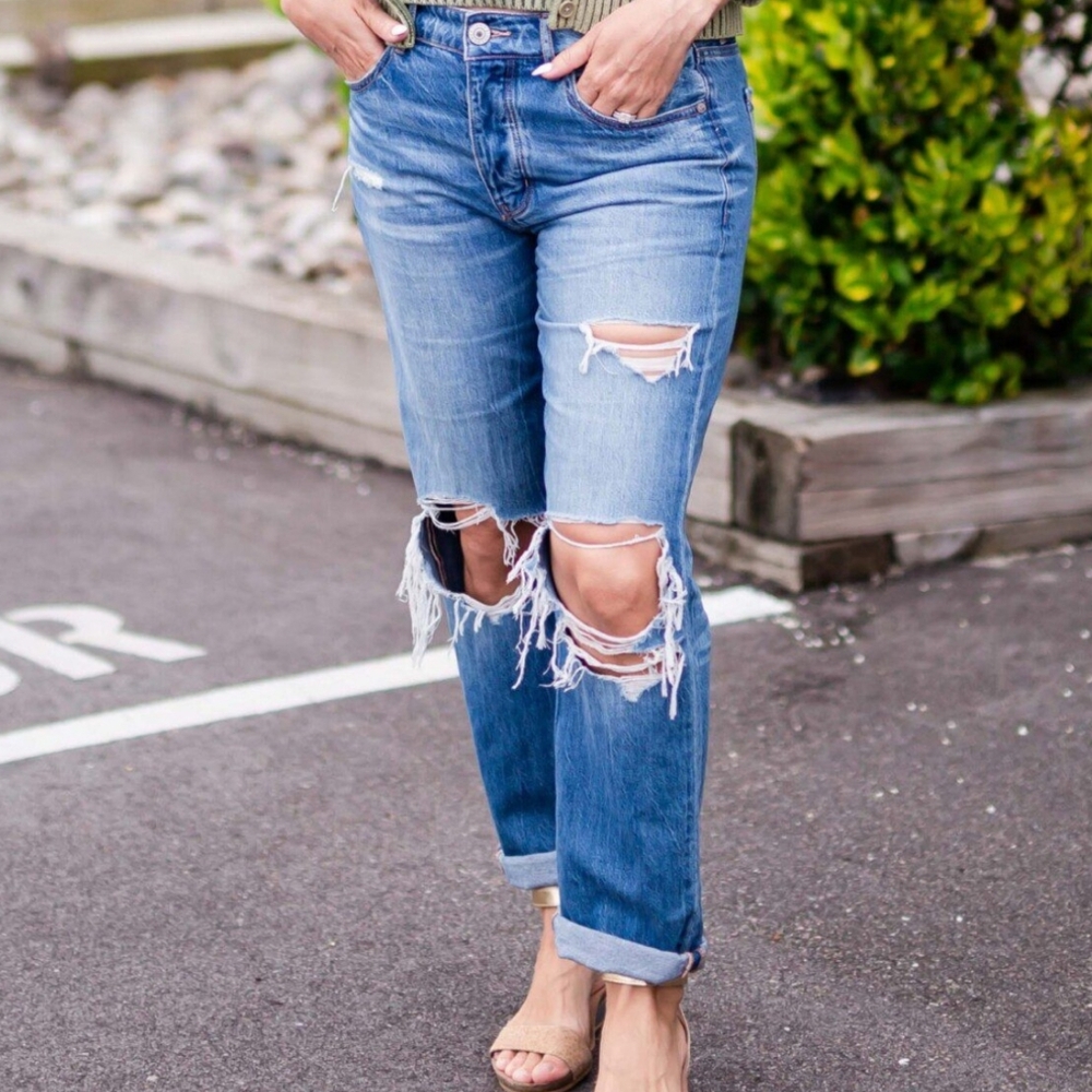 Bundle deal 2 for 1 American Eagle TomGirl Boyfriend style jeans